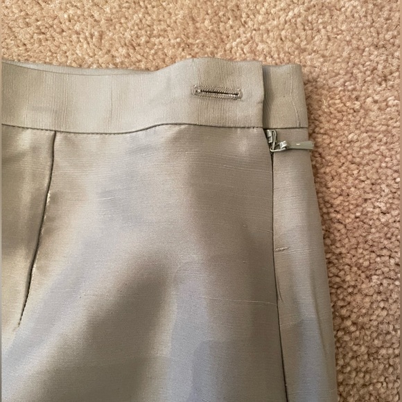 Josephine Chaus Collection Grey Dress Pants Size 6 100% Silk Zip/Button Closure - Picture 2 of 3